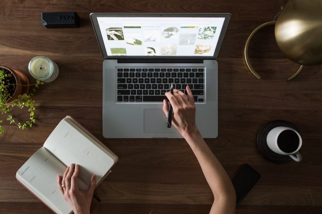 4 Signs Your Website Copy Needs Updating